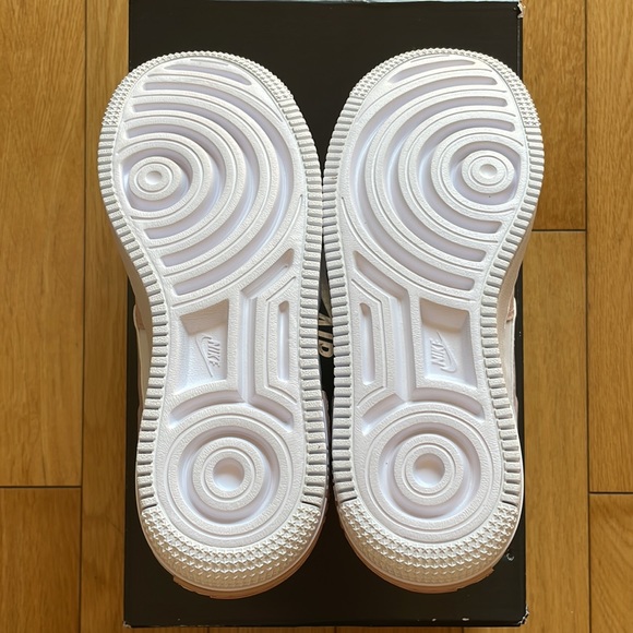 Nike Air Force 1 Shadow Sneaker - Picture 3 of 5